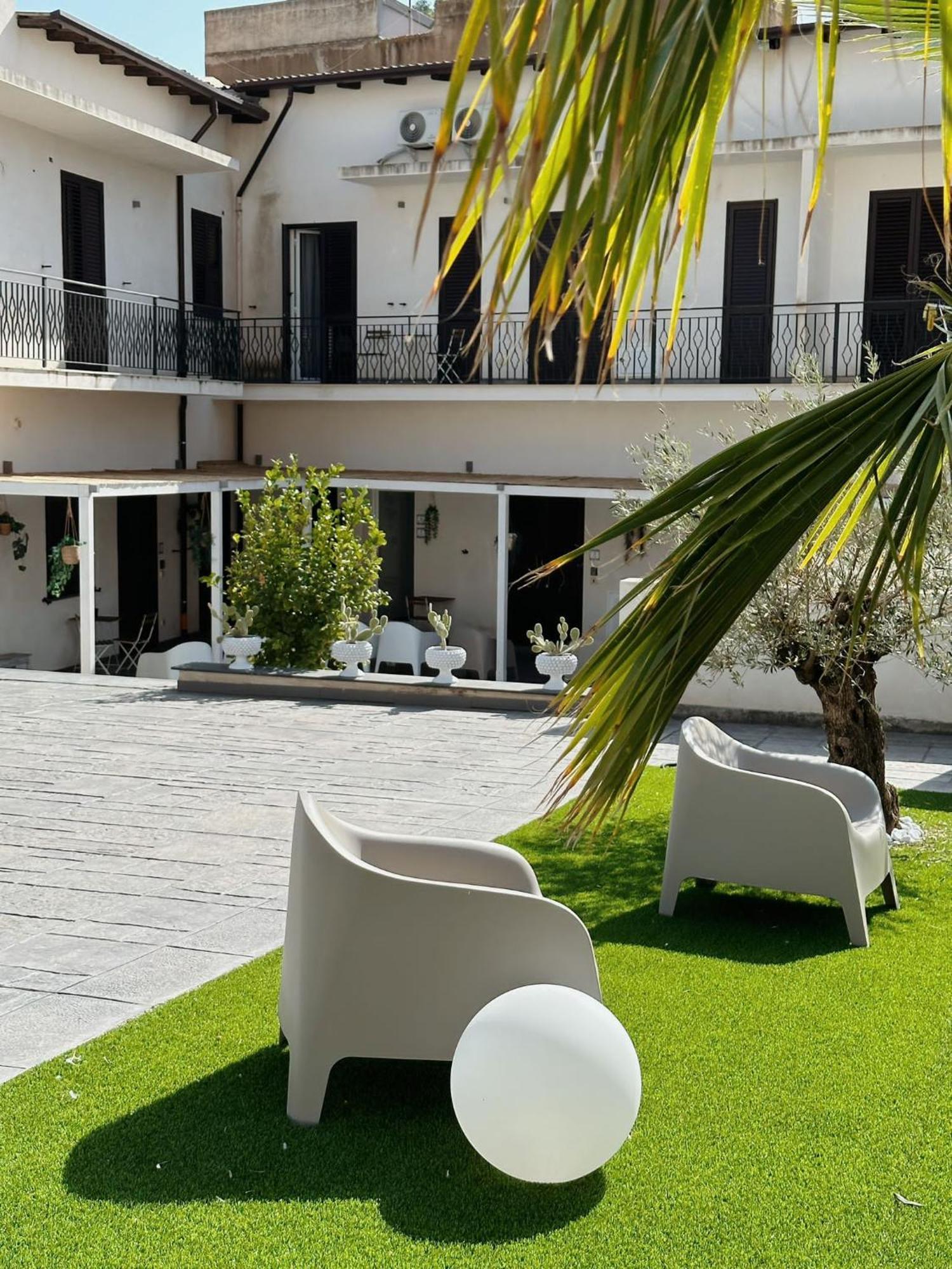 Le Casuzze Di Siculiana Aparthotel Ngoại thất bức ảnh